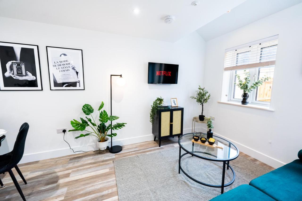 Hosta Group - Prestige 1 Bed Apartment - The Olive Cambridge  Exterior foto